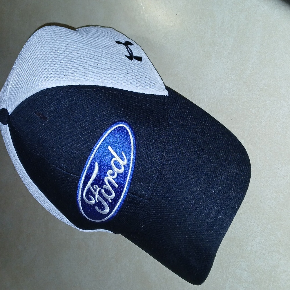 FORD UNDER ARMOUR HAT